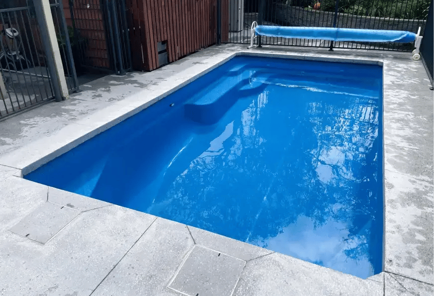 Byron Pool Feature 3 - Room to Move and Relax