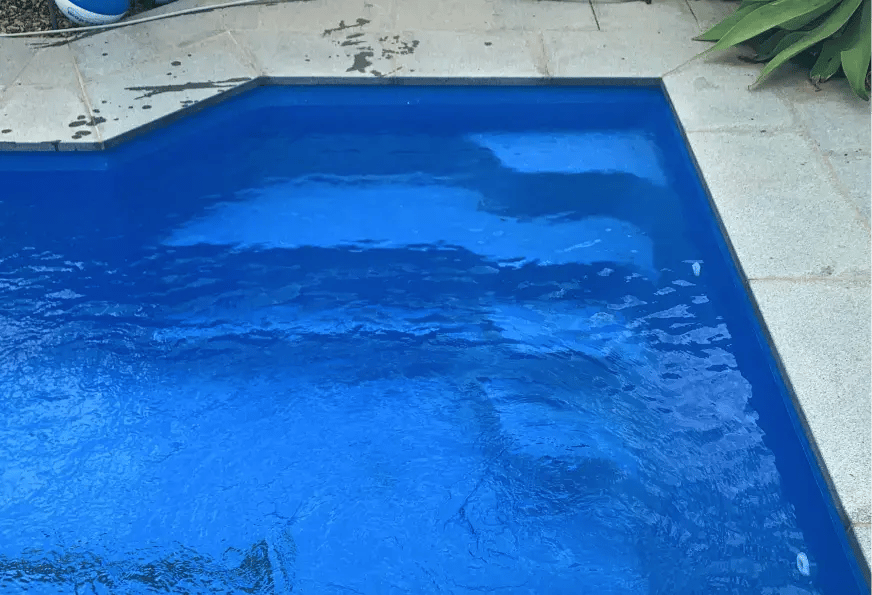 Noosa Pool Feature 2 - Built in Resting Ledges