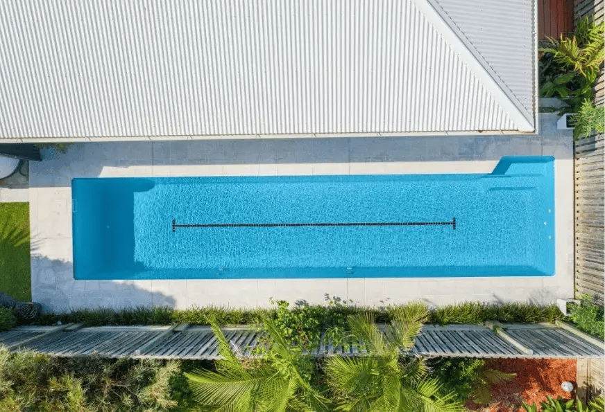 Noosa Pool Feature 3 - Tile Racing Line