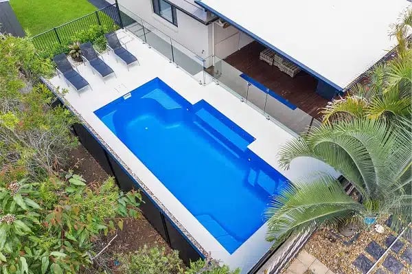 Hayman-7-in-AquaGuard-X-Marbletech-Pacific-Pearl.jpg
