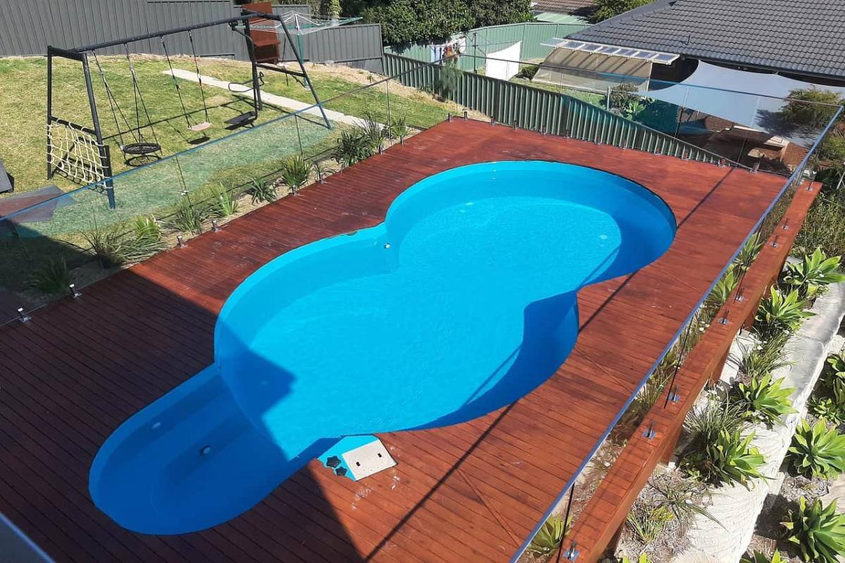 DIY Fibreglass Above-Ground Pool - Kakadu in Coral Blue with Shimmer Finish