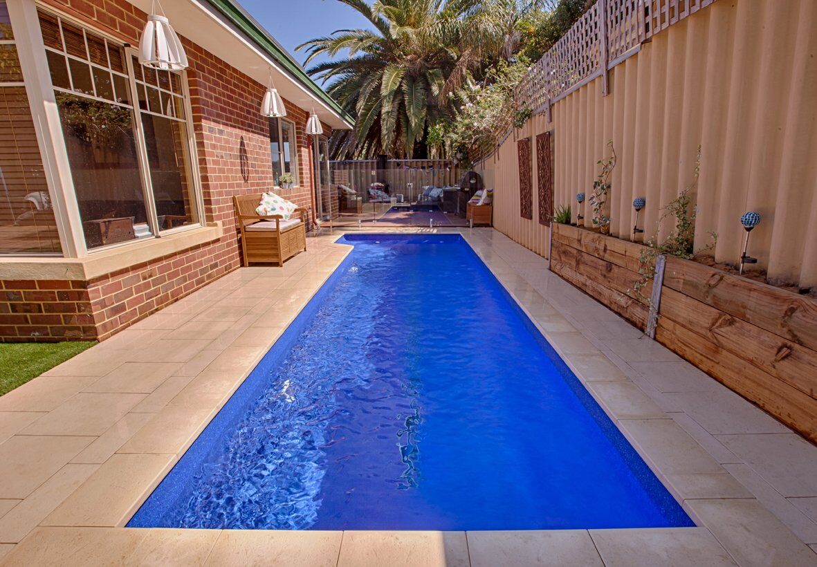 DIY Fibreglass Inground Pool - Noosa 8m in Cascade