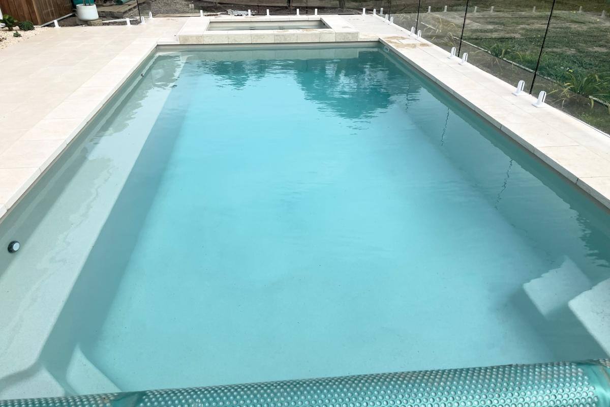 DIY Fibreglass Inground Pool - Whitsunday 8m and Broome Spa Combo in Ocean Sands with Shimmer Finish